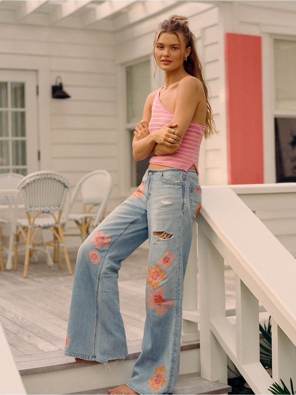 AE Super Low-Rise Baggy
Flare Jean BIN#27
